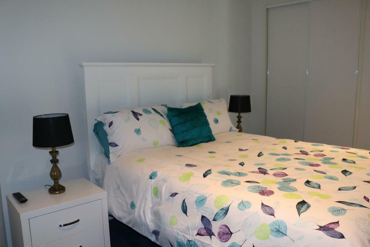 130 At The Waves Apartment Cowes Ngoại thất bức ảnh